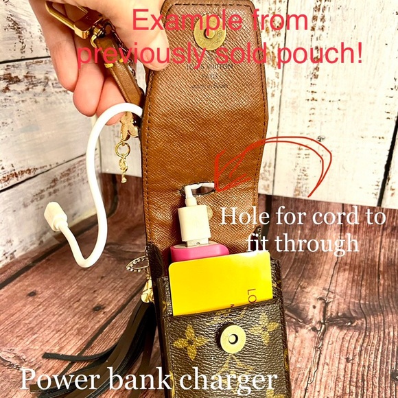 Louis Vuitton Pouch Keychain power bank - Picture 9 of 10